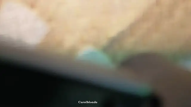 Carolblonde online show from April 18, 2026, 4:38 am