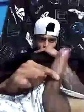 Snapshot of Juarezbraya chatting on February 25, 2025, 11:30 am Juarezbraya online show from February 25, 2025, 11:30 am