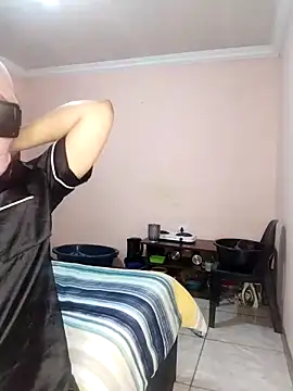 prettiechanti online show from October 24, 2025, 8:05 pm