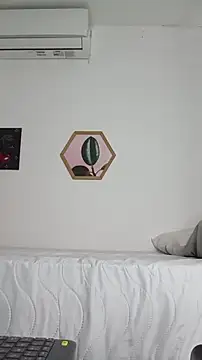 Dhalila  online show from October 21, 2025, 11:11 am