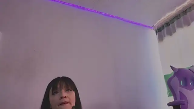 lizy miller1 online show from March 18, 2025, 1:53 pm