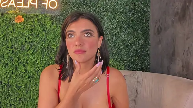 emmiily z online show from February 26, 2025, 8:00 pm