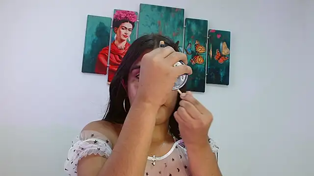 Selena fox7 online show from February 20, 2025, 8:03 pm