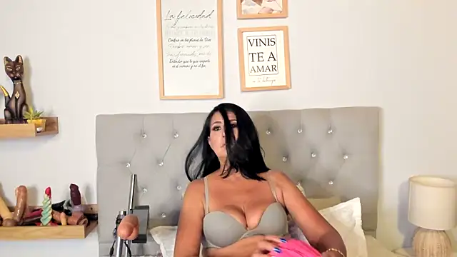 Jackiehmilf52 online show from March 17, 2025, 1:35 am