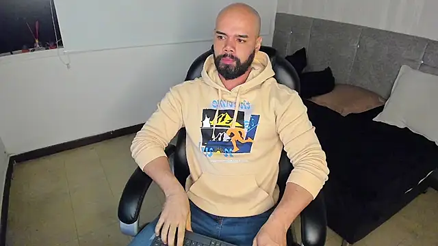 Luke Diaz7 online show from October 18, 2025, 4:37 am