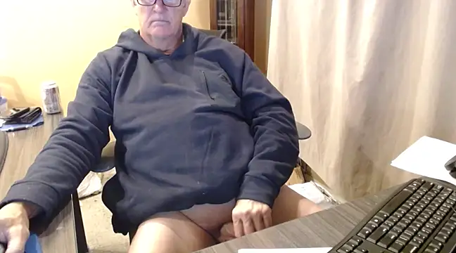 Snapshot of olderandwiser2 chatting on February 25, 2025, 4:14 am olderandwiser2 online show from February 25, 2025, 4:14 am