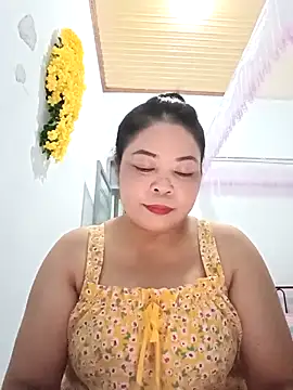 Baby-bigtits2024 online show from March 20, 2025, 12:32 pm