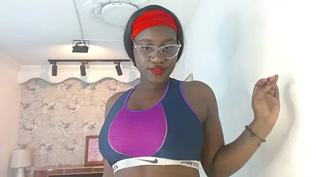 Snapshot of shanntall_tk chatting on February 24, 2025, 6:58 pm shanntall tk online show from February 24, 2025, 6:58 pm