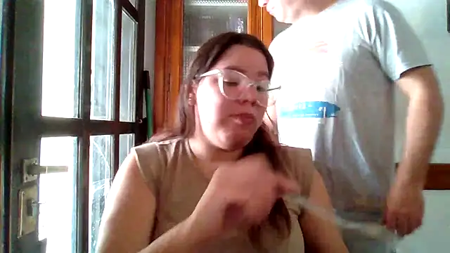 loqurasxxx online show from February 9, 2026, 5:39 pm