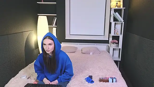 FeliceAldridge online show from February 15, 2025, 9:15 pm