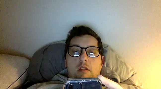 Snapshot of Milflover96 chatting on February 14, 2025, 4:47 am Milflover96 online show from February 14, 2025, 4:47 am