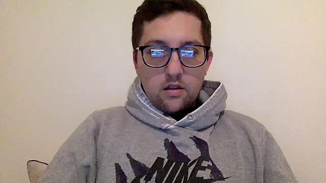 Snapshot of Milflover96 chatting on February 14, 2025, 10:47 pm Milflover96 online show from February 14, 2025, 10:47 pm