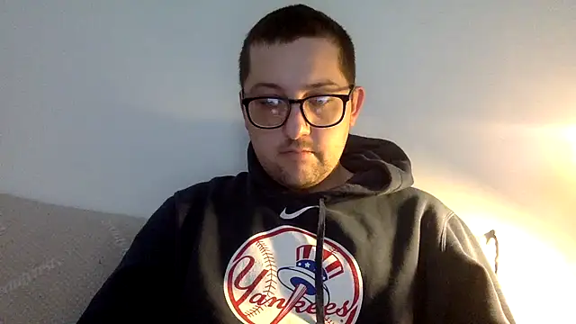 Snapshot of Milflover96 chatting on February 22, 2025, 9:48 pm Milflover96 online show from February 22, 2025, 9:48 pm