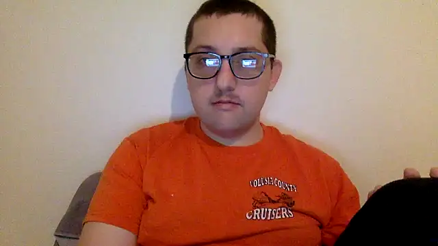 Snapshot of Milflover96 chatting on February 23, 2025, 12:51 am Milflover96 online show from February 23, 2025, 12:51 am
