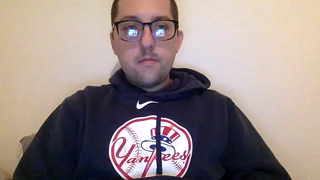 Snapshot of Milflover96 chatting on February 26, 2025, 2:04 am Milflover96 online show from February 26, 2025, 2:04 am
