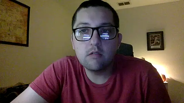 Snapshot of Milflover96 chatting on March 6, 2025, 12:00 am Milflover96 online show from March 6, 2025, 12:00 am