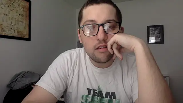 Snapshot of Milflover96 chatting on March 9, 2025, 2:21 pm Milflover96 online show from March 9, 2025, 2:21 pm