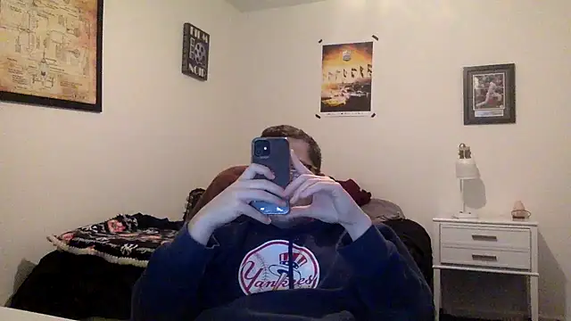 Snapshot of Milflover96 chatting on March 22, 2025, 1:43 am Milflover96 online show from March 22, 2025, 1:43 am