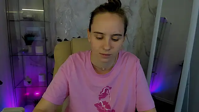 Lika 0ne online show from October 18, 2025, 12:17 pm