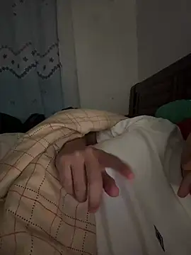 0W00GIGi online show from March 7, 2025, 1:40 pm