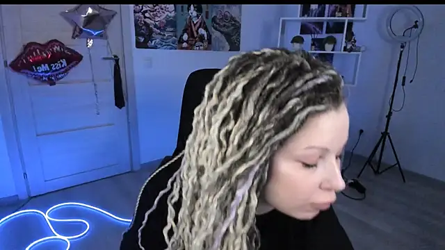 HoneySallyMoore online show from February 8, 2026, 1:58 pm