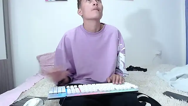 duo peludoo online show from October 31, 2025, 3:18 am