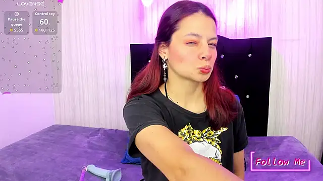 nicky angel1 online show from December 2, 2025, 6:47 pm