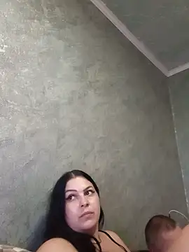 Greta Tamar online show from November 4, 2025, 7:02 pm