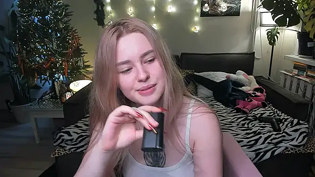 Alexa Pirs online show from January 11, 2026, 3:17 pm