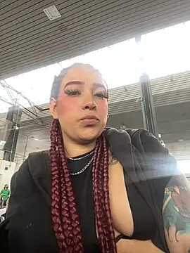 Scarlett-LS online show from February 17, 2025, 6:26 pm