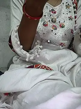 lovely----bhabhi online show from December 4, 2025, 3:54 pm