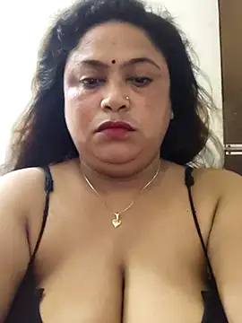 Snapshot of rani130 chatting on June 5, 2026, 1:56 am rani130 online show from June 5, 2026, 1:56 am