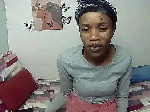 Queen Pxoxo online show from March 15, 2025, 9:19 am