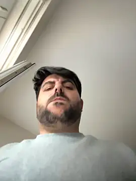 Sex-10-10 online show from November 18, 2025, 12:53 pm