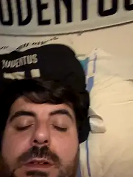 Sex-10-10 online show from November 21, 2025, 10:52 pm