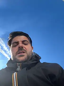 Sex-10-10 online show from November 28, 2025, 10:51 am