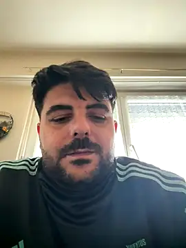 Sex-10-10 online show from December 2, 2025, 11:48 am