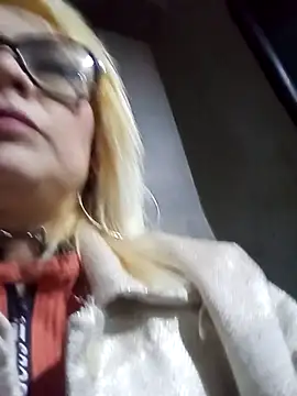 CandieGilson   online show from February 6, 2026, 11:24 am