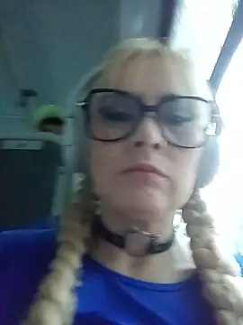 CandieGilson   online show from May 28, 2026, 11:29 am