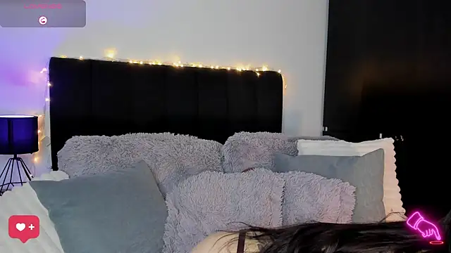 Snapshot of Amara_vause_ chatting on October 17, 2025, 1:09 am Amara vause  online show from October 17, 2025, 1:09 am