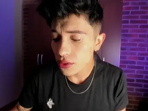 Ianwayne online show from November 24, 2025, 8:08 pm