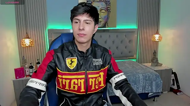 Estiv18  online show from November 27, 2025, 4:58 am