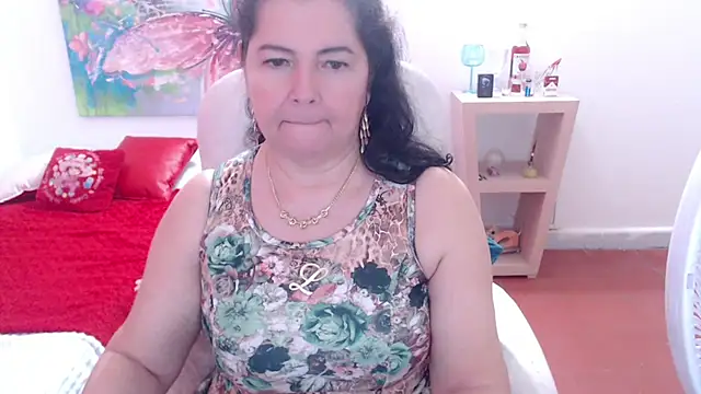 leonela 69 online show from November 22, 2025, 2:27 pm