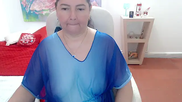 leonela 69 online show from November 29, 2025, 3:31 am