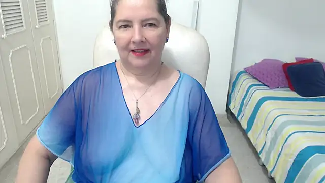 leonela 69 online show from May 15, 2026, 10:39 pm