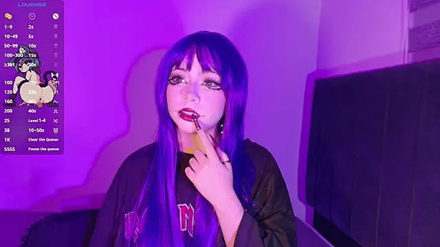 purplelilith3 online show from July 4, 2026, 7:47 am