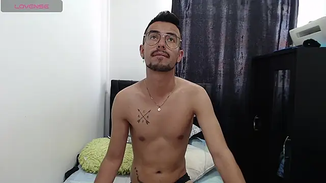 Demian val online show from March 1, 2025, 6:32 pm