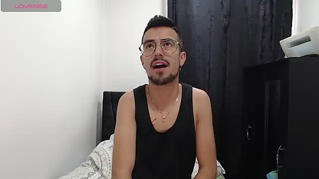 Demian val online show from March 4, 2025, 1:06 pm