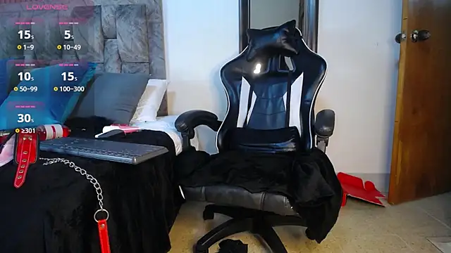 natasha steele online show from March 15, 2025, 4:46 am