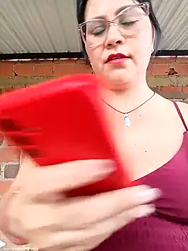 promiscuous-indecent-momm online show from April 14, 2026, 7:20 pm